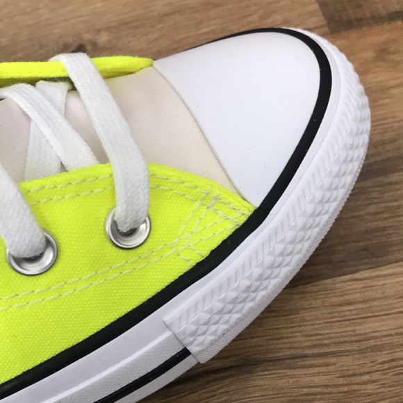 CONVERSE CTAS HIGH TOP BRAND NEW - Picture 8 of 15